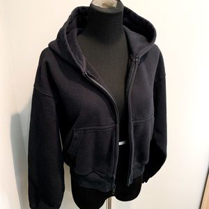 Aritzia TNA Cozy fleece boyfriend boxy cropped hoodie black S